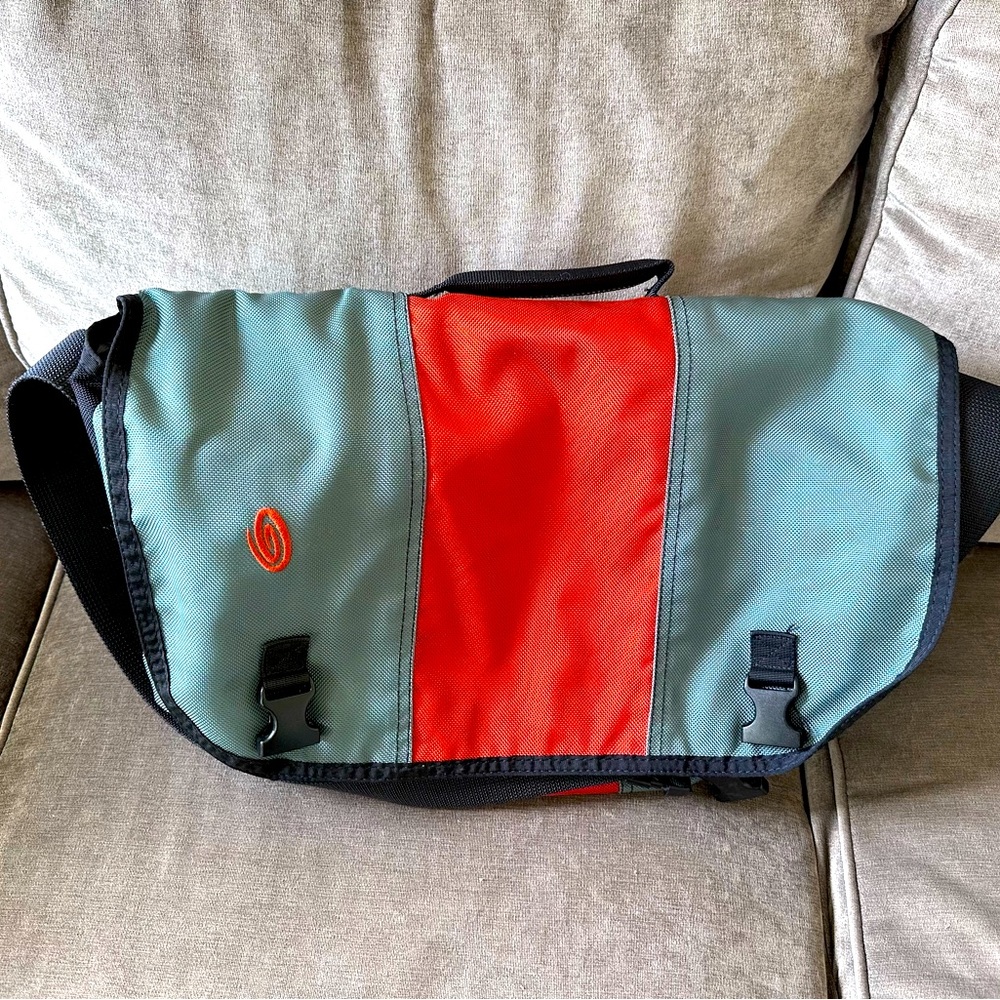 Timbuk2 Classic Messenger M